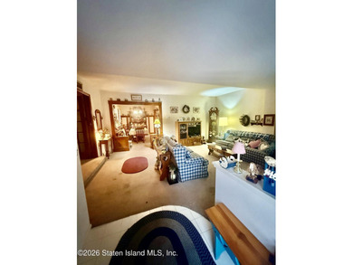 WELL MAINTAINED ONE FAMILY HOME FEATURING A DESIRABLE FIRST - photo 10