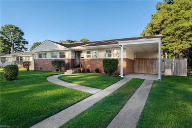 Lake Whitehurst Home For Sale in Norfolk Virginia