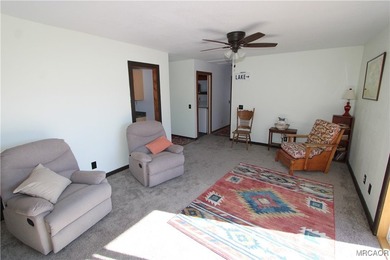 Welcome home to serene, elevated living with postcard-worthy - photo 2