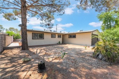 NICE NEIGHBORHOOD, NO HOA, WITH EVERYTHING CLOSE BY INCLUDING