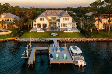 Rare Bayfront Opportunity. Constructed with concrete and just 3 - photo 1