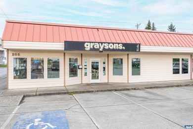 A great opportunity to own a turn key restaurant. Our local - photo 2