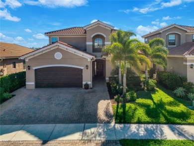 Lake Home For Sale in Fort Myers, Florida