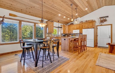 Stunning Lake Almanor West Home with Exceptional Features - photo 6