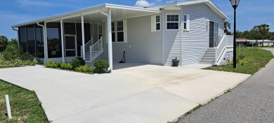 Lake Home For Sale in Umatilla, Florida
