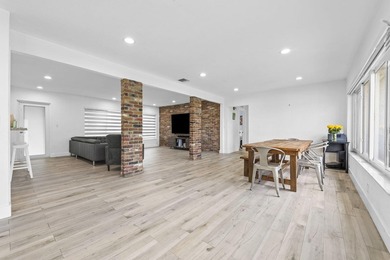 Beautiful 3 bedroom 3 bath pool home ideally situated on a - photo 1