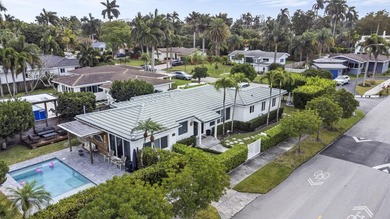 Beautiful 3 bedroom 3 bath pool home ideally situated on a - photo 2