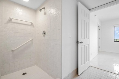 Discover the pinnacle of comfort and sophistication in this - photo 12