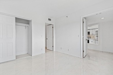 Discover the pinnacle of comfort and sophistication in this - photo 14