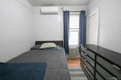 MOVE RIGHT INTO THIS WELL MAINTAINED 2 FAMILY SEMI-ATTACHED HOME - photo 19