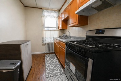 MOVE RIGHT INTO THIS WELL MAINTAINED 2 FAMILY SEMI-ATTACHED HOME - photo 26