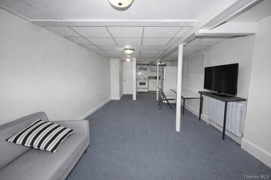 MOVE RIGHT INTO THIS WELL MAINTAINED 2 FAMILY SEMI-ATTACHED HOME - photo 28