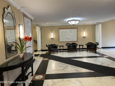 Discover this beautifully updated 2 bedroom, 2 bathroom with a - photo 4