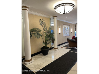 Discover this beautifully updated 2 bedroom, 2 bathroom with a - photo 5