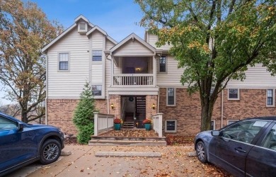 Lake Condo For Sale in Maryland Heights, Missouri