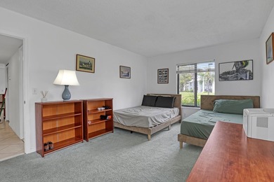 Beautifully upgraded corner unit with stunning lake views from - photo 16
