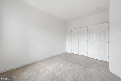 Prime End-Unit in the Prestigious Bear Creek Section of River - photo 28