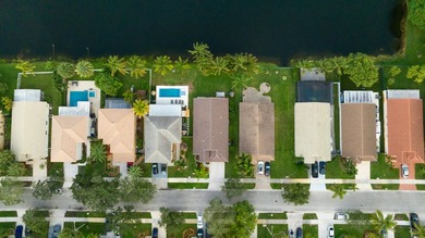 DON'T DELAY, BUY TODAY! This upgraded 4-bedroom, 2.5-bathroom - photo 37