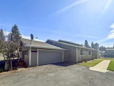 (private lake, pond, coastal) Condo For Sale in Blairsden California