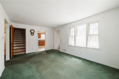 Welcome to this spacious Cape Cod, ideally located in a - photo 9