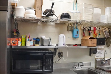 D'Melting Pot is a fully equipped, turnkey restaurant located in - photo 30