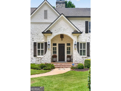 Tucked inside an exclusive gated enclave of just 12 custom homes - photo 4