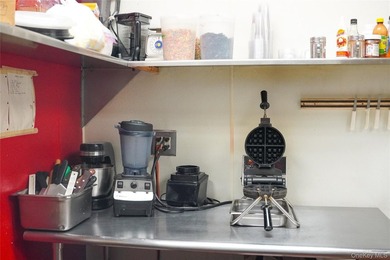 D'Melting Pot is a fully equipped, turnkey restaurant located in - photo 34