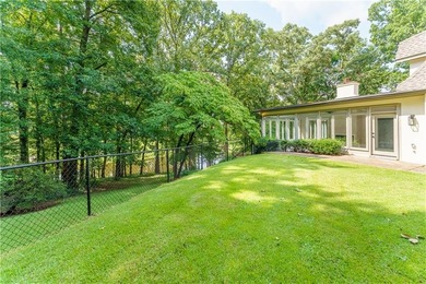 Welcome to your dream home overlooking the lake & pristine - photo 5