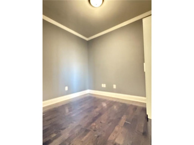 Attention property investors-this is a rare opportunity you - photo 8