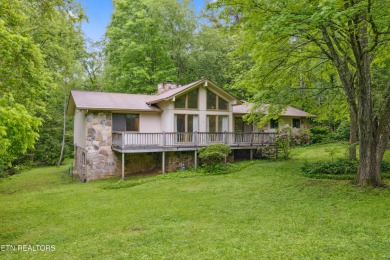 Melton Hill Lake Home Sale Pending in Oak Ridge Tennessee