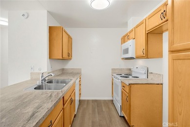 Welcome to 2521 W Sunflower Ave #R8 at Woodside Village, a - photo 10