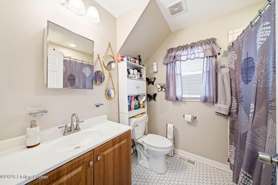 Beautifully maintained and thoughtfully updated, this 1925 - photo 15