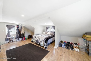 Beautifully maintained and thoughtfully updated, this 1925 - photo 19