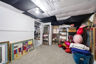 Beautifully maintained and thoughtfully updated, this 1925 - photo 27