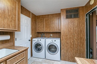 Updated & Move-In Ready! This beautifully maintained 2-bedroom - photo 28