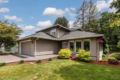 Such a beautifully maintained 5-bedroom, 3.5-bath home with a - photo 2