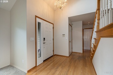 Such a beautifully maintained 5-bedroom, 3.5-bath home with a - photo 4