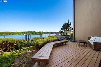 Riverpoint offers contemporary resort-like living and the rare - photo 39