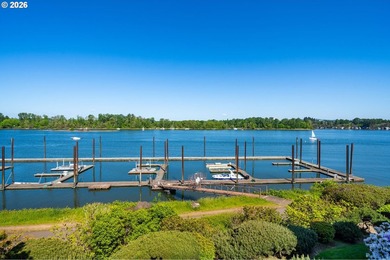 Riverpoint offers contemporary resort-like living and the rare - photo 41