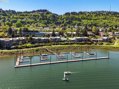 Riverpoint offers contemporary resort-like living and the rare - photo 46
