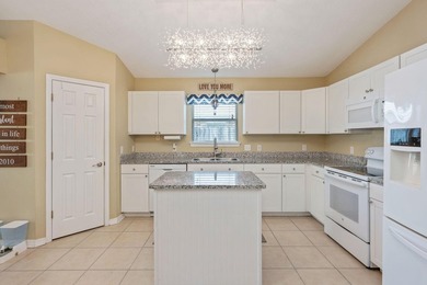 Welcome to this well-maintained home in Gulf Breeze! Major - photo 9