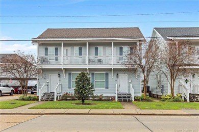 (private lake, pond, coastal) Townhome/Townhouse For Sale in Lake Charles Louisiana