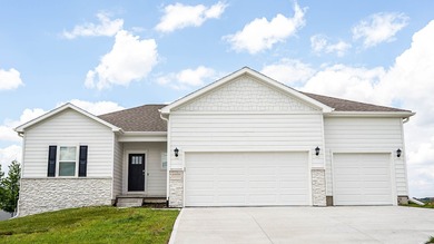 Flanagan Lake Home For Sale in Bennington Nebraska