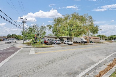 Investor Alert- Oakland Park Duplex! TWO 2 BR/1BA units, rented - photo 3