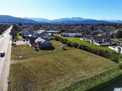 Two adjoining lots totaling 0.41 acres in Sequim's coveted - photo 1