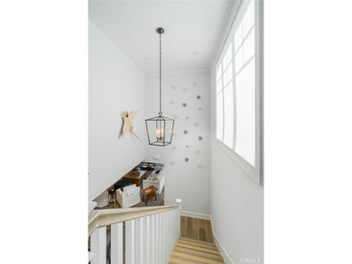 Nestled in the heart of Balboa Island, 217 Coral Avenue invites - photo 16