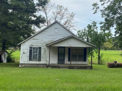 Wright Patman Lake Home For Sale in Redwater Texas