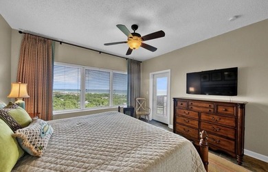 This spacious, 10th floor, open layout is one of the best on the - photo 10