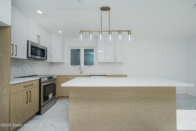 Beautiful New Construction - Semi-Attached Home. Experience - photo 5
