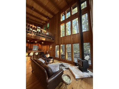 Spacious mountain home located in the highly desirable Lake - photo 7